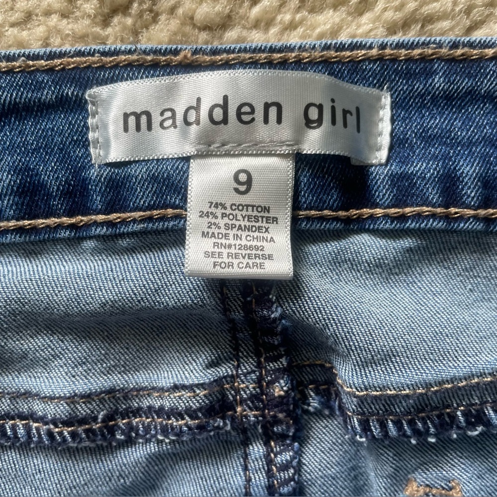 Madden girl Grommet Belted Bootcut Wide Flare Jeans Size 9 - Picture 7 of 8